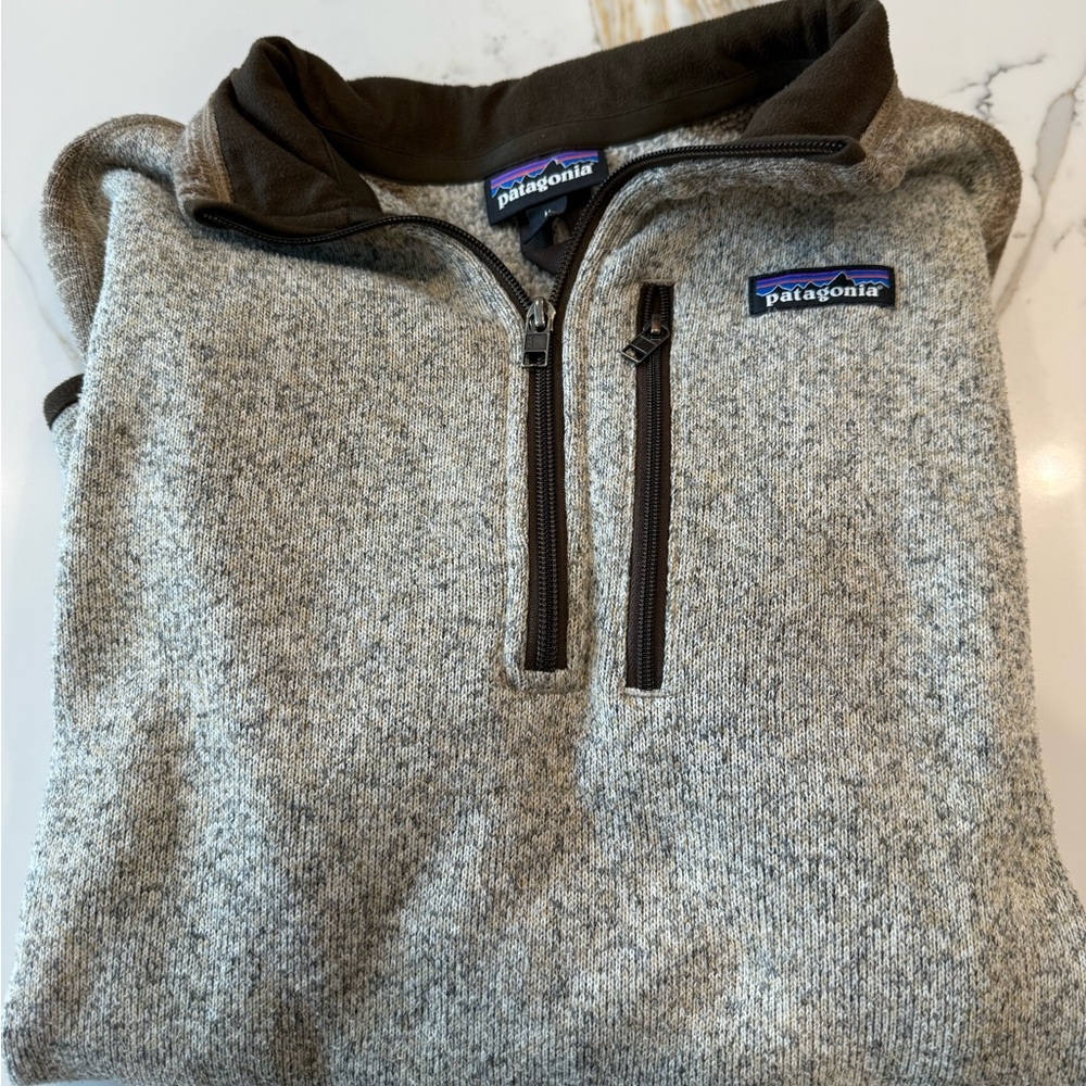 Patagonia Men's Quarter zip Sweater in Gray and Brown